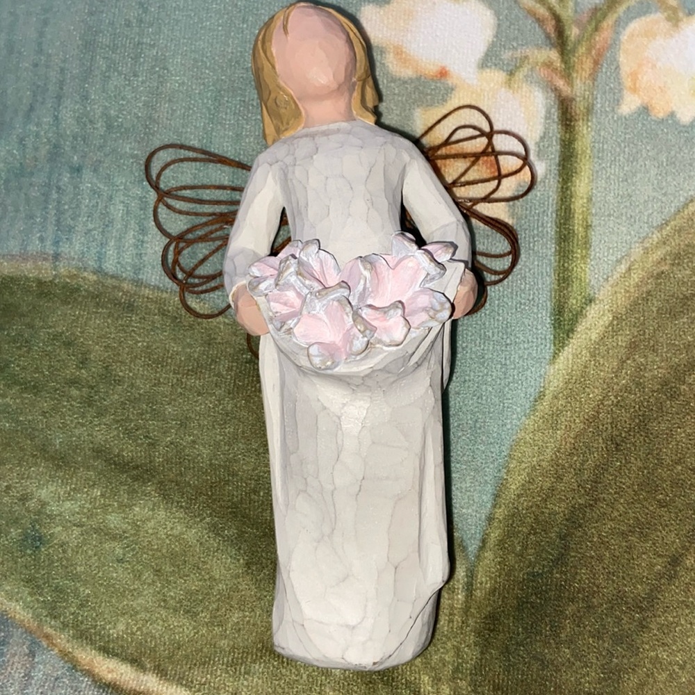 WILLOW TREE ANGEL OF SPRING FIGURINE BY DEMDACO